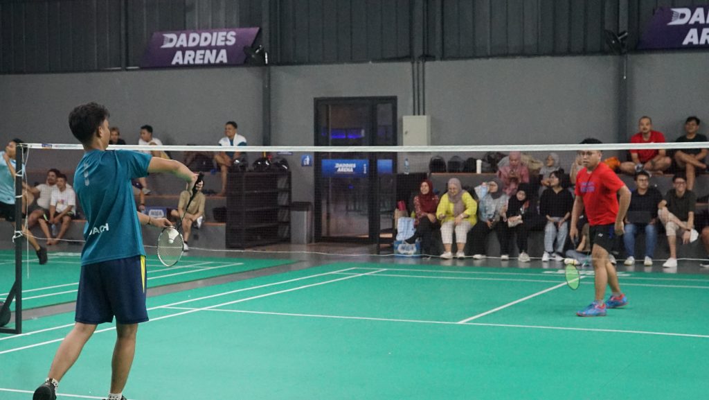 Perlombaan badminton